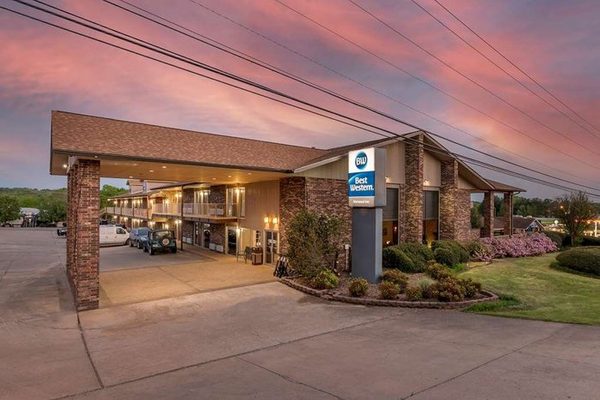 Best Western Sherwood Inn — Property