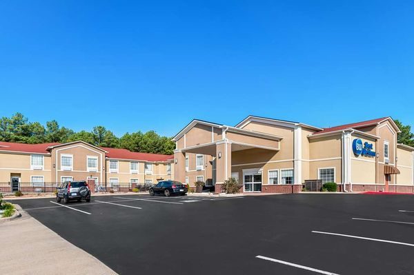 Best Western Sherwood Inn Suites — Property