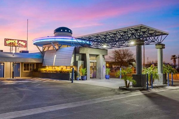 Best Western Space Age Lodge — Property