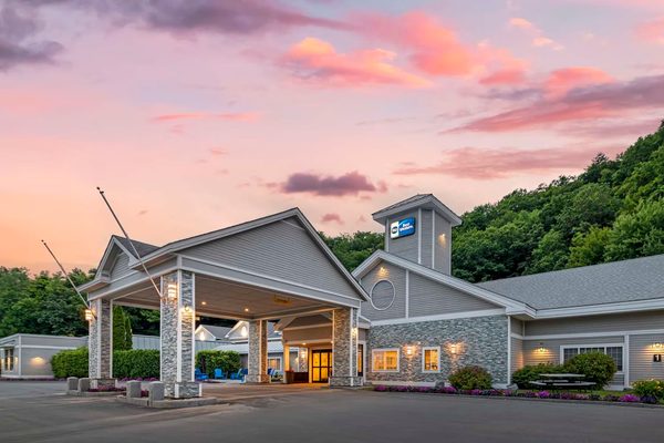 Best Western Springfield Hotel — Property