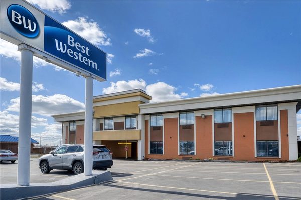 Best Western The Inn at Rochester Airport — Property