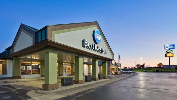 Best Western Tomah Hotel — Property