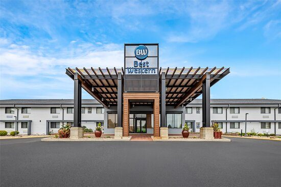 Best Western West Towne Suites Madison Wisconsin — Property