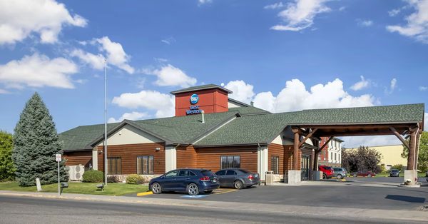 Best Western Yellowstone Crossing — Property
