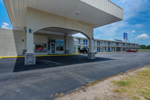 Big Spring Road Motel — Property