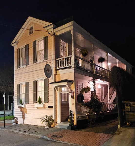 Bijou Boutique Inn — Property