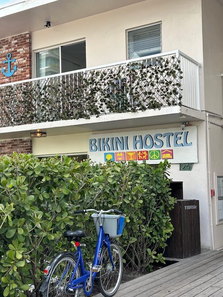 Bikini Lodge Miami Beach Florida — Property