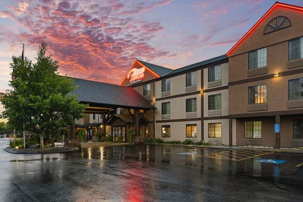 Bitterroot River Inn Conference Center — Property