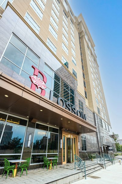 Blossom Hotel Houston Curio Collection by Hilton Houston Texas — Property