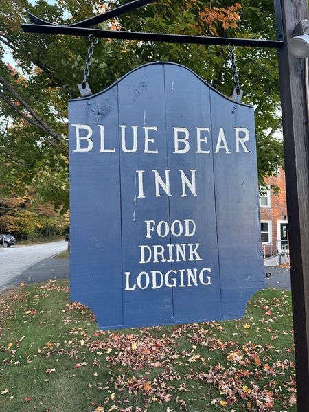 Blue Bear Inn On Crotched Mountain Francestown New Hampshire — Property