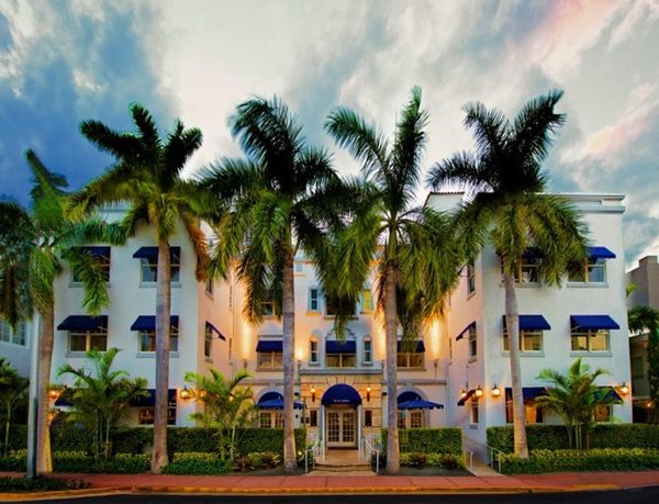 Blue Moon Hotel Miami Beach Florida — Property
