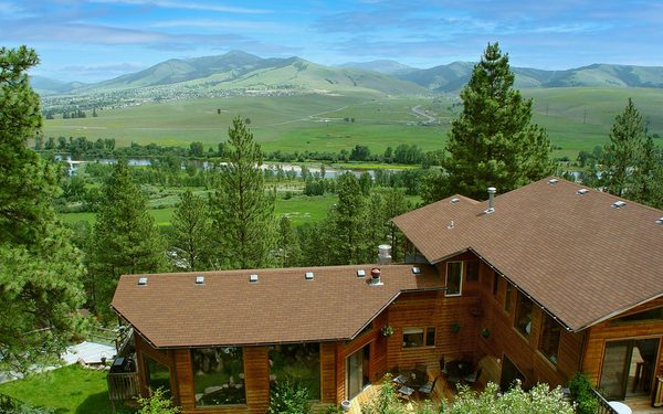 Blue Mountain Bed Breakfast — Property