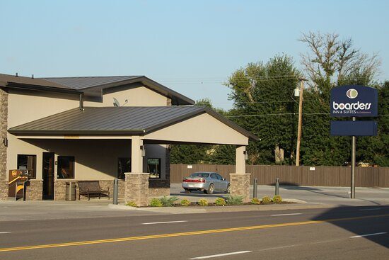 Boarders Inn Suites by Cobblestone Hotels Syracuse — Property