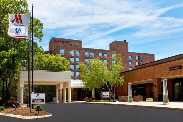 Boston Marriott Burlington — Property