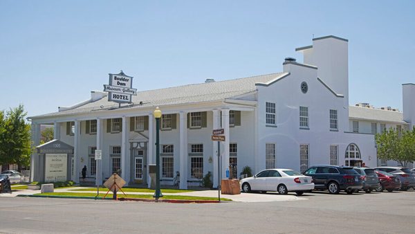 Boulder Dam Hotel Boulder City Nevada — Property