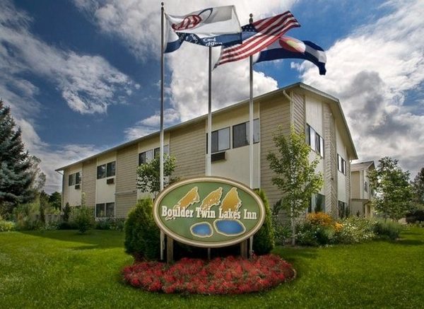 Boulder Twin Lakes Inn — Property