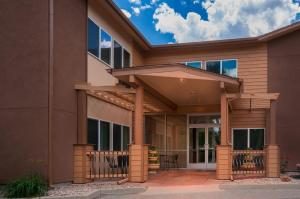Boulder Twin Lakes Inn — Property