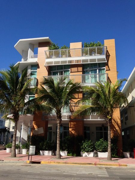 Boutique 18 Miami Beach Florida — Property