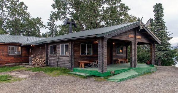 Brooks Lodge — Property