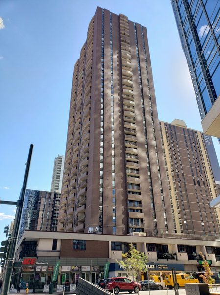 Brooks Tower Furnished Apartments at 16th Street Mall — Property