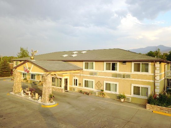 Browns Canyon Inn — Property