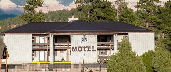 Bryce Canyon Pines Lodge — Property