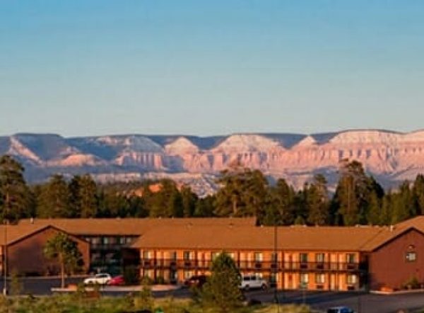 Bryce View Lodge — Property