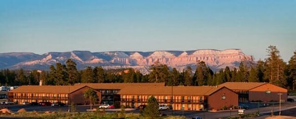 Bryce View Lodge — Property