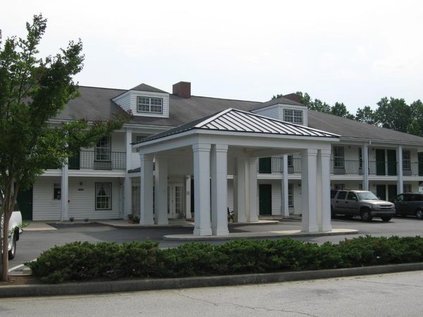 Budgetel Inns Suites Atlanta Galleria Stadium — Property