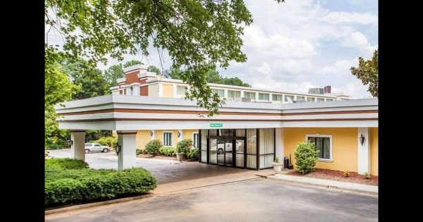 Budgetel Savannah — Property