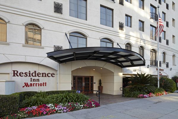Burton House Beverly Hills A Tribute Portfolio Hotel — Property