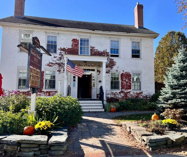 Butler House Stowe — Property