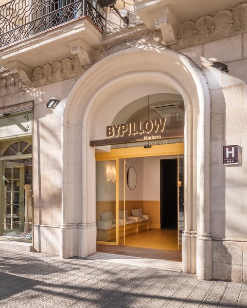 BYPILLOW Mothern Barcelona Catalonia — Property