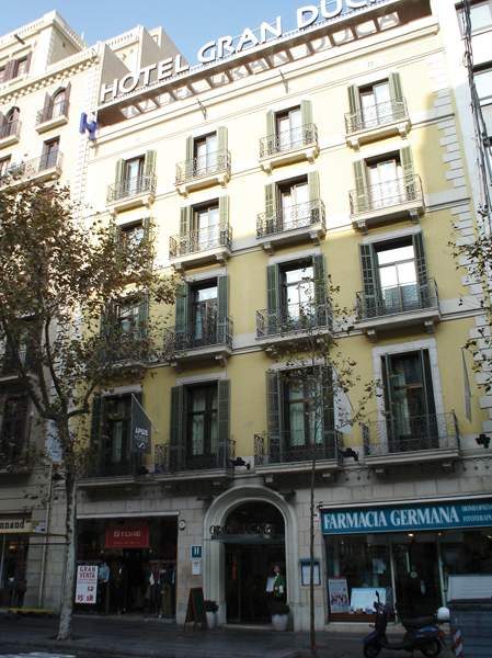 BYPILLOW Mothern Barcelona Catalonia — Property
