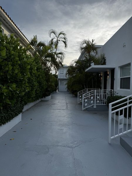Byron Avenue Suites Miami Beach Florida — Property