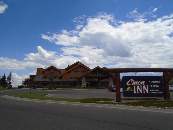 C mon Inn of Casper — Property