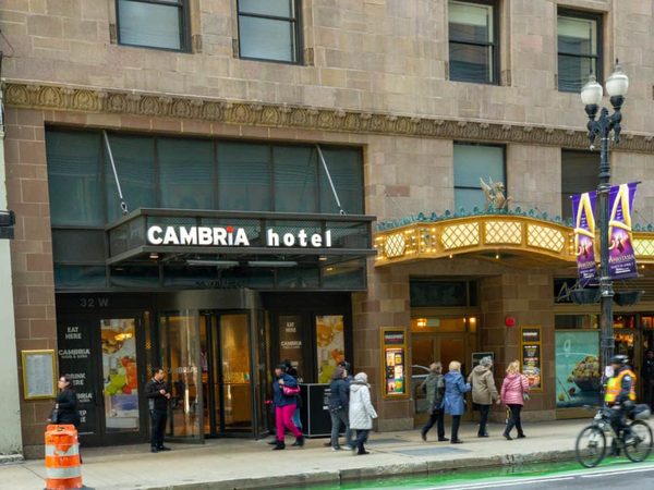 Cambria Hotel Chicago Loop Theatre District — Property