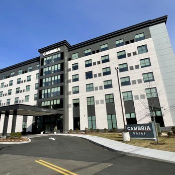 Cambria Hotel New Haven University Area — Property