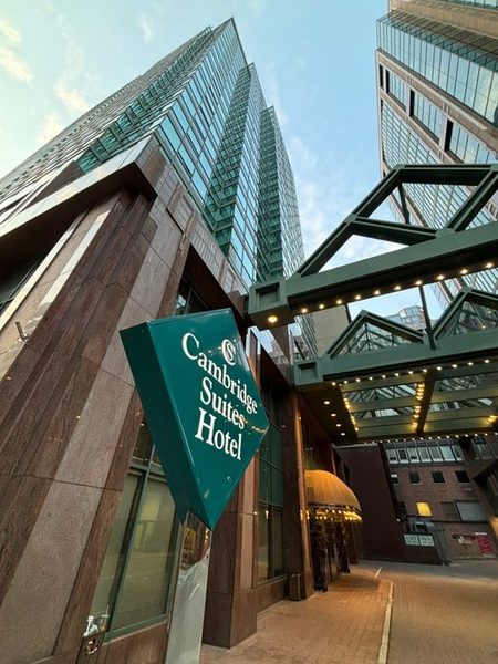 Cambridge Suites Toronto Toronto Ontario — Property