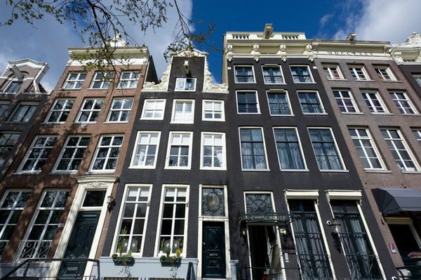 Canal House — Property