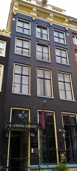 Canal House — Property
