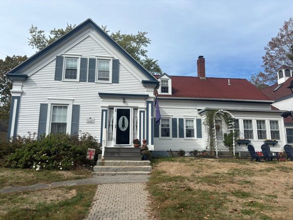 Candlebay Inn — Property