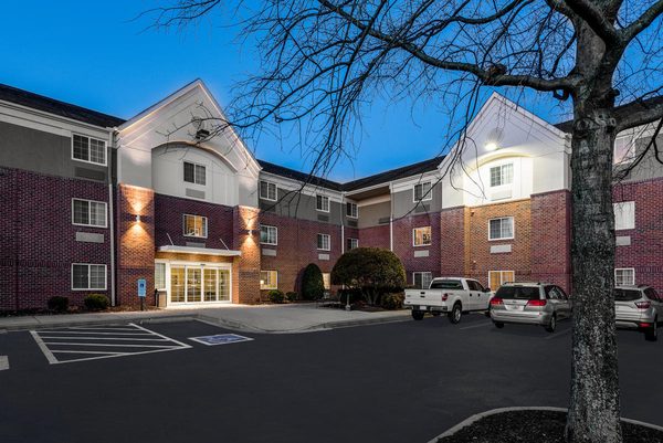 Candlewood Suites Richmond West Broad by IHG — Property