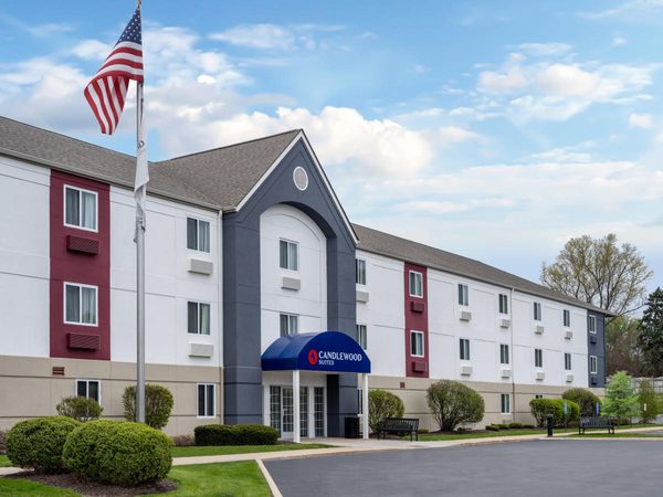 Candlewood Suites Rockford By IHG Rockford Illinois — Property