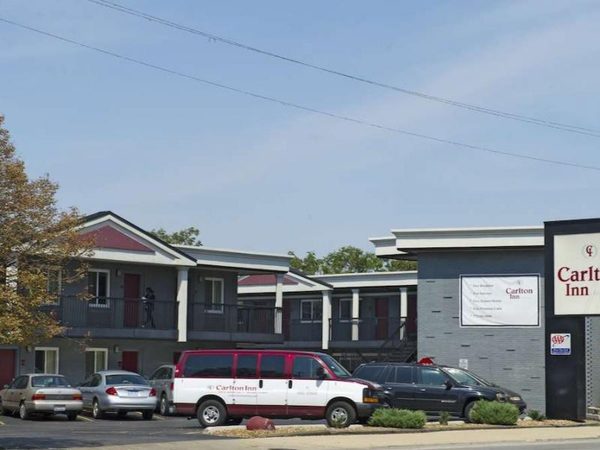 Carlton Inn Midway — Property