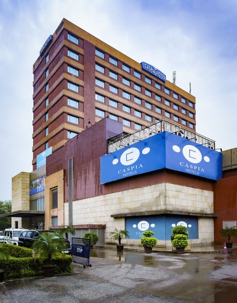 Caspia Hotel New Delhi Shalimar Bagh — Property