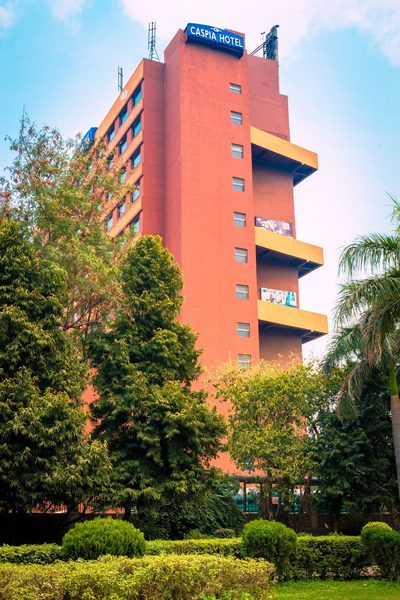 Caspia Hotel New Delhi Shalimar Bagh — Property