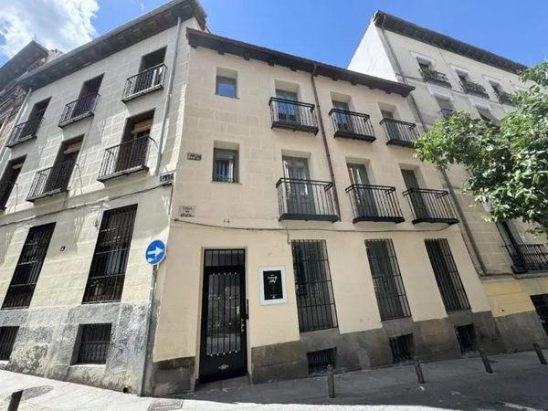 Cava Baja Suites — Property