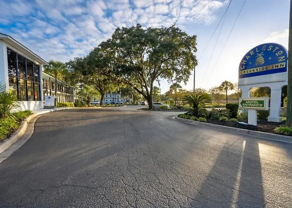 Charleston Creekside Inn — Property