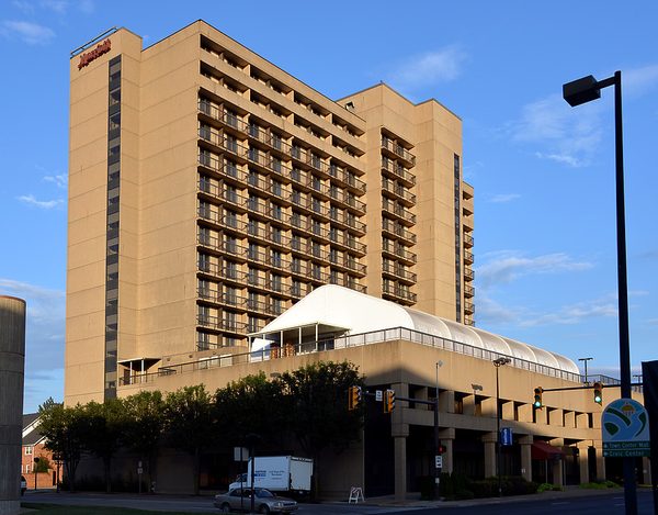 Charleston Marriott Town Center — Property